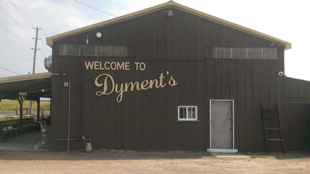 watsons-engraving-and-signage-dundas-gallery-exterior-1