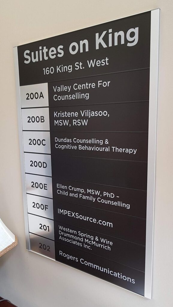 watsons-engraving-and-signage-dundas-gallery-wayfinding-11